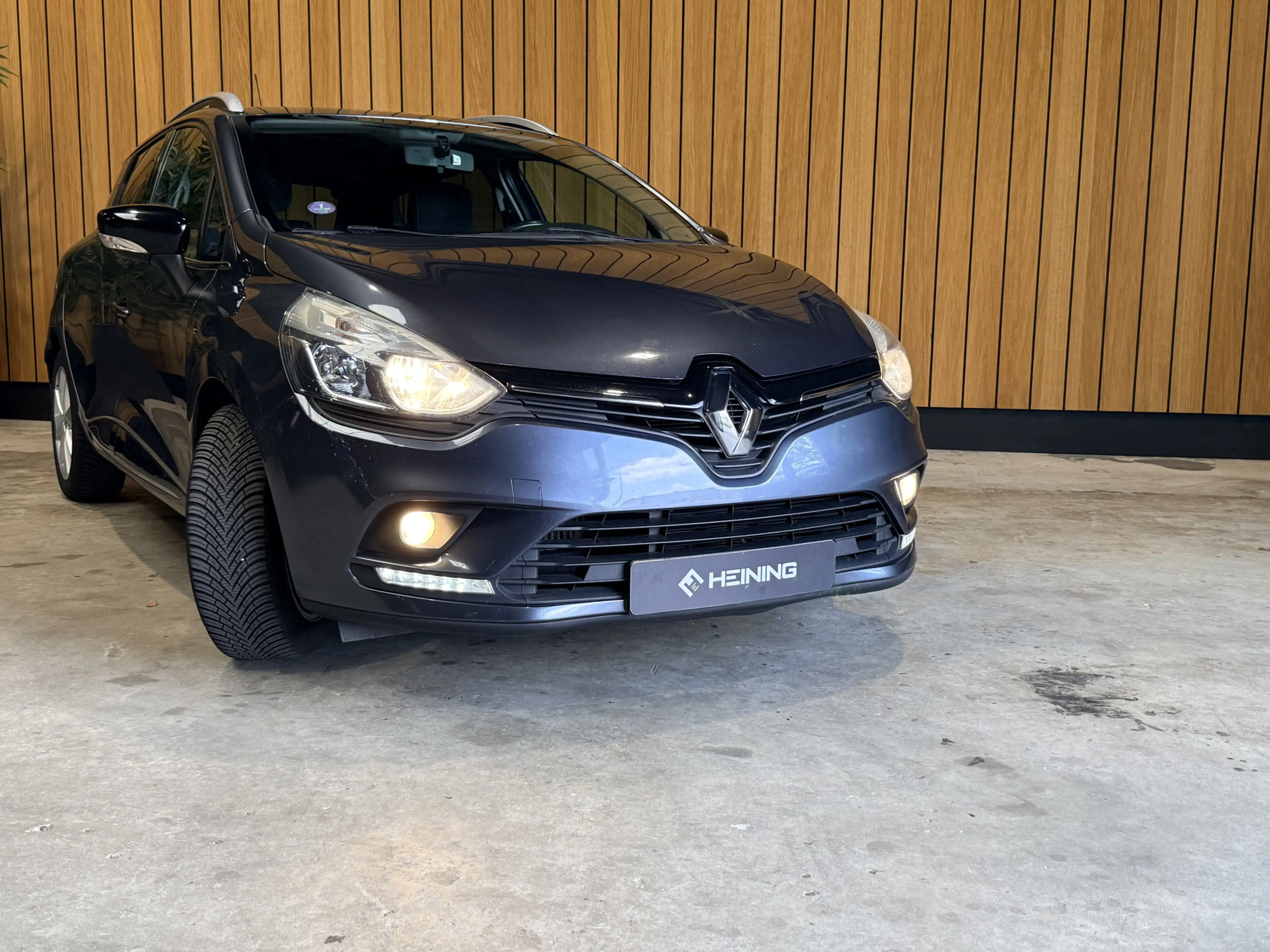 Renault Clio Estate 0.9 TCe Limited Cruise control. Navi. NAP — photo 34