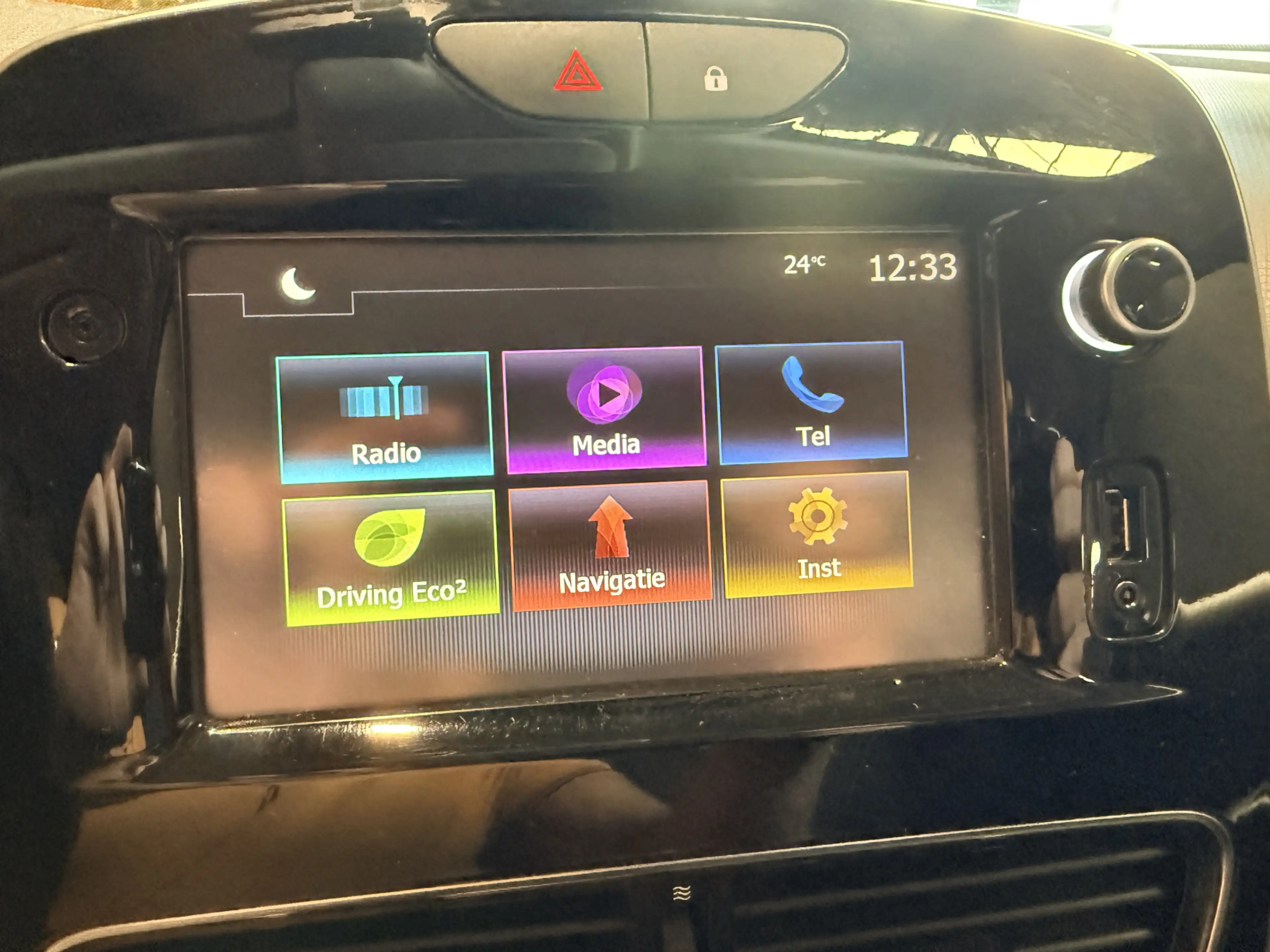 Renault Clio Estate 0.9 TCe Limited Cruise control. Navi. NAP — photo 25