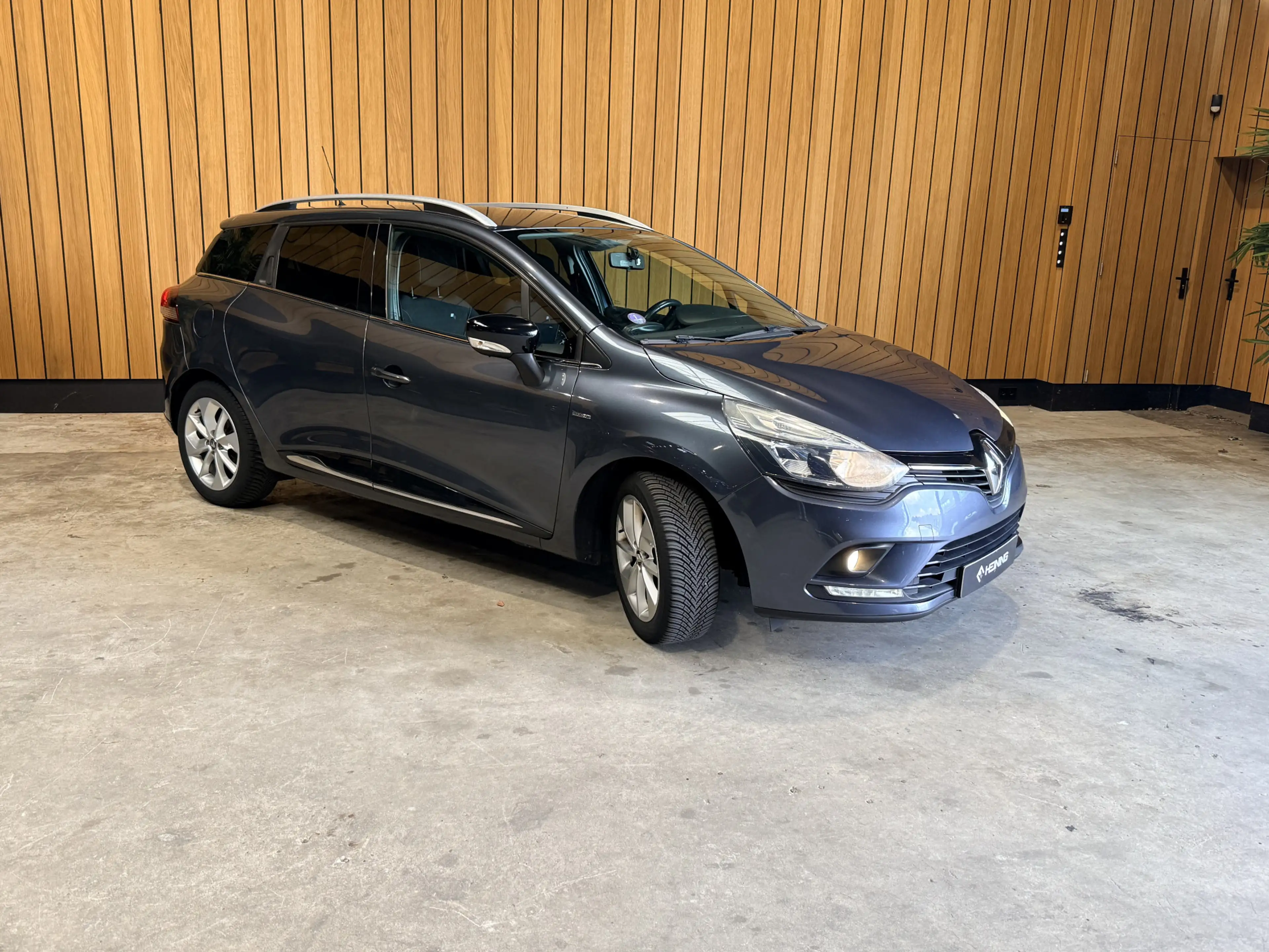 Renault Clio Estate 0.9 TCe Limited Cruise control. Navi. NAP — photo 33