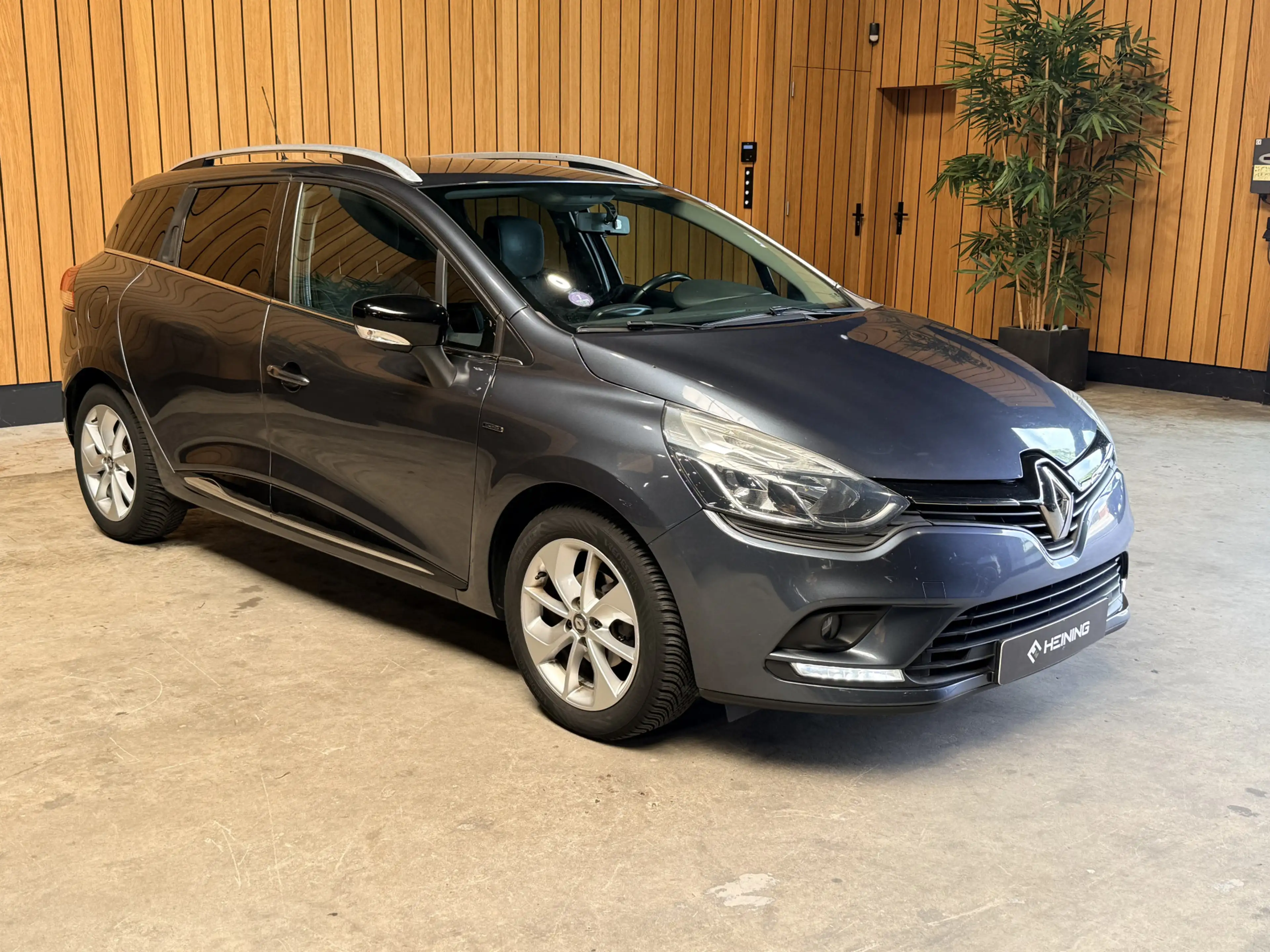 Renault Clio Estate 0.9 TCe Limited Cruise control. Navi. NAP — photo 3