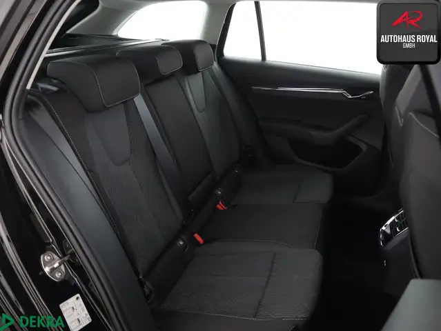 Skoda Octavia view 13