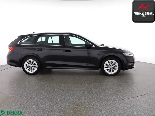 Skoda Octavia view 6