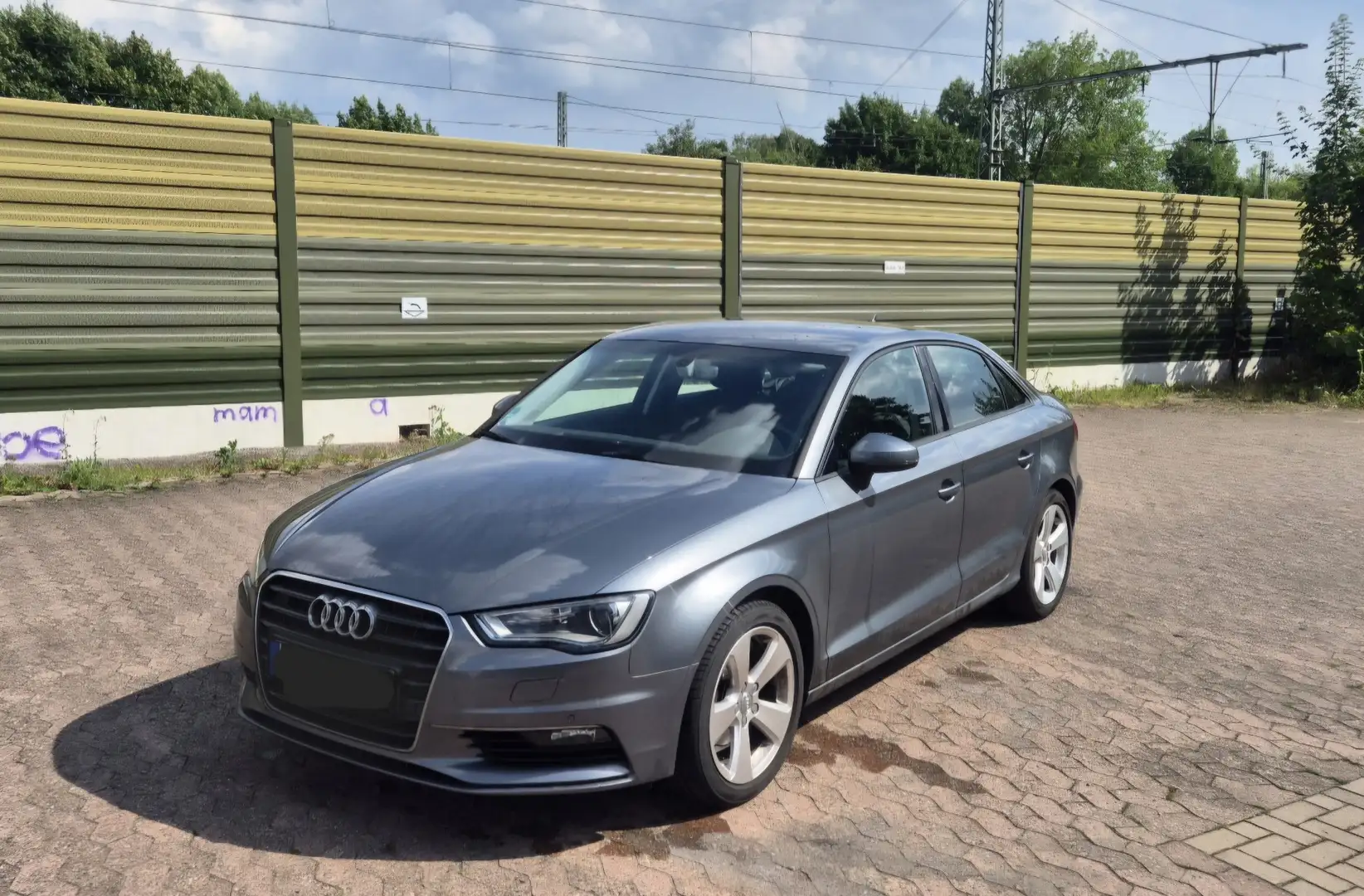 Audi A3 ambition ultra Grau - 1
