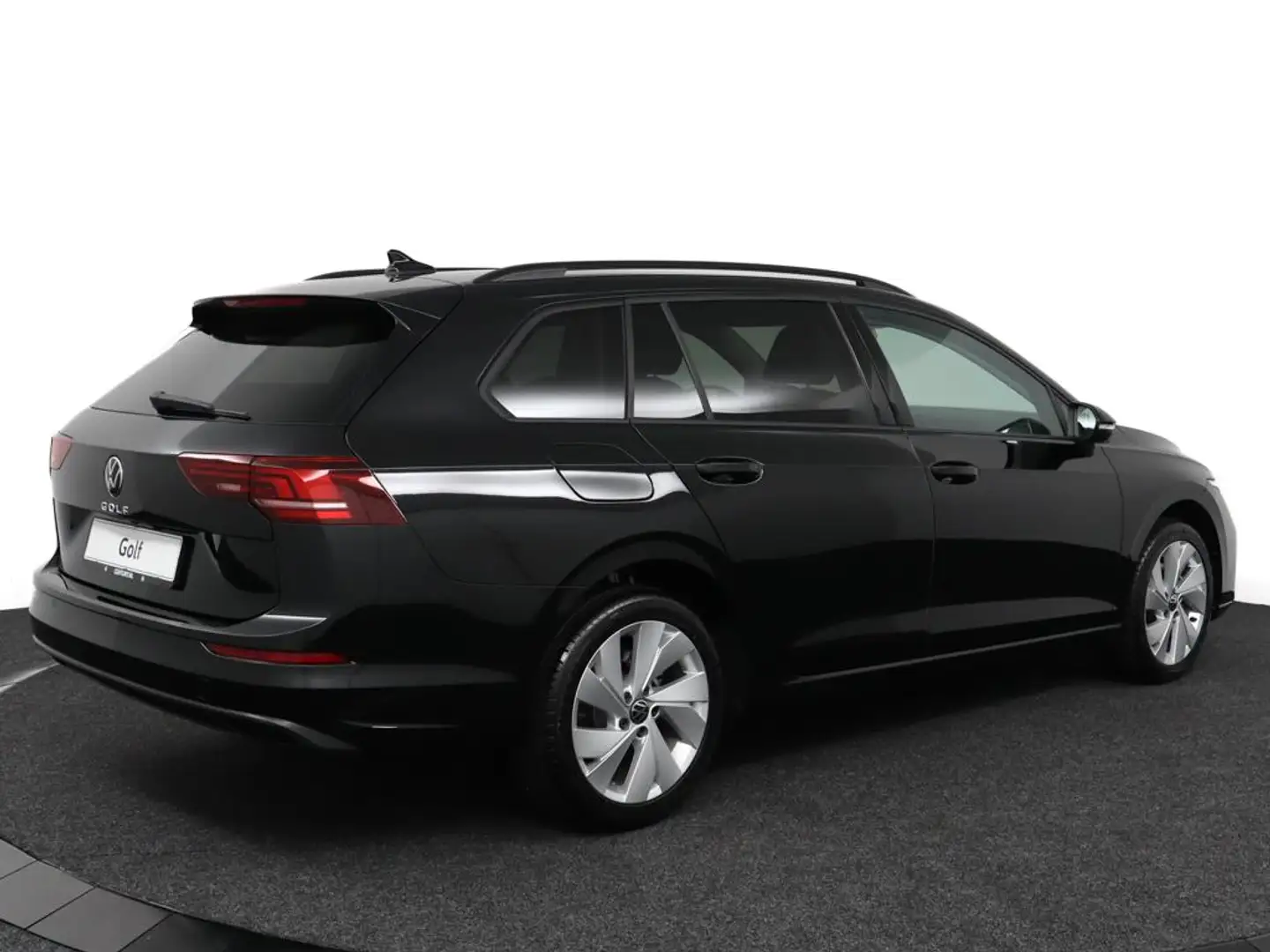 Volkswagen Golf Variant Life Business 1.5 TSI 85 kW / 116 pk Variant 6 ver Zwart - 2