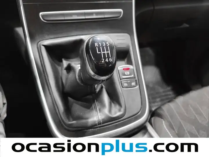 Renault Scénic 2019, foto 6