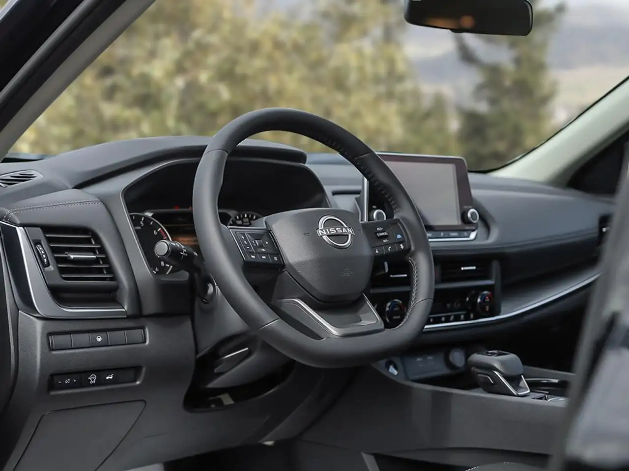 Nissan Rogue снимка Nissan Rogue