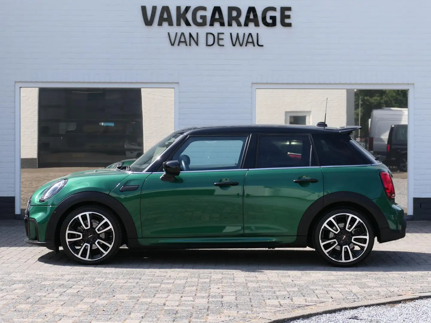 MINI John Cooper Works Mini 1.5 Cooper | Panoramadak | Head-up display | Vert - 2