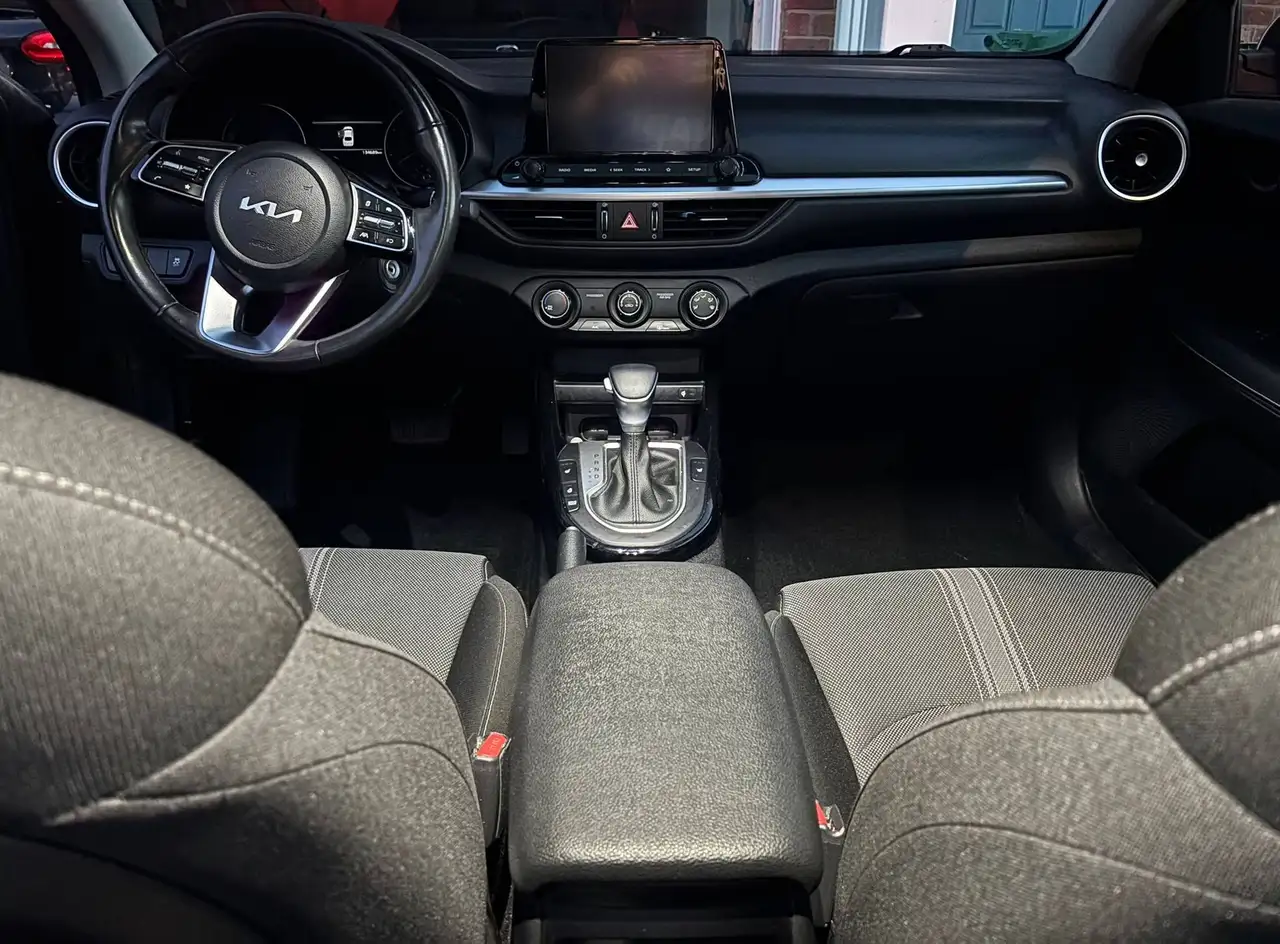 Kia Forte снимка Kia Forte