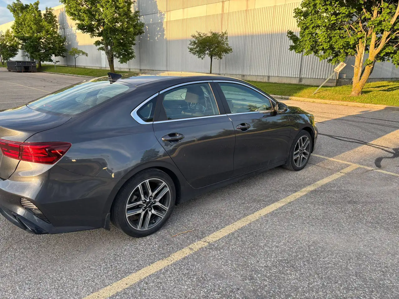 Kia Forte снимка Kia Forte