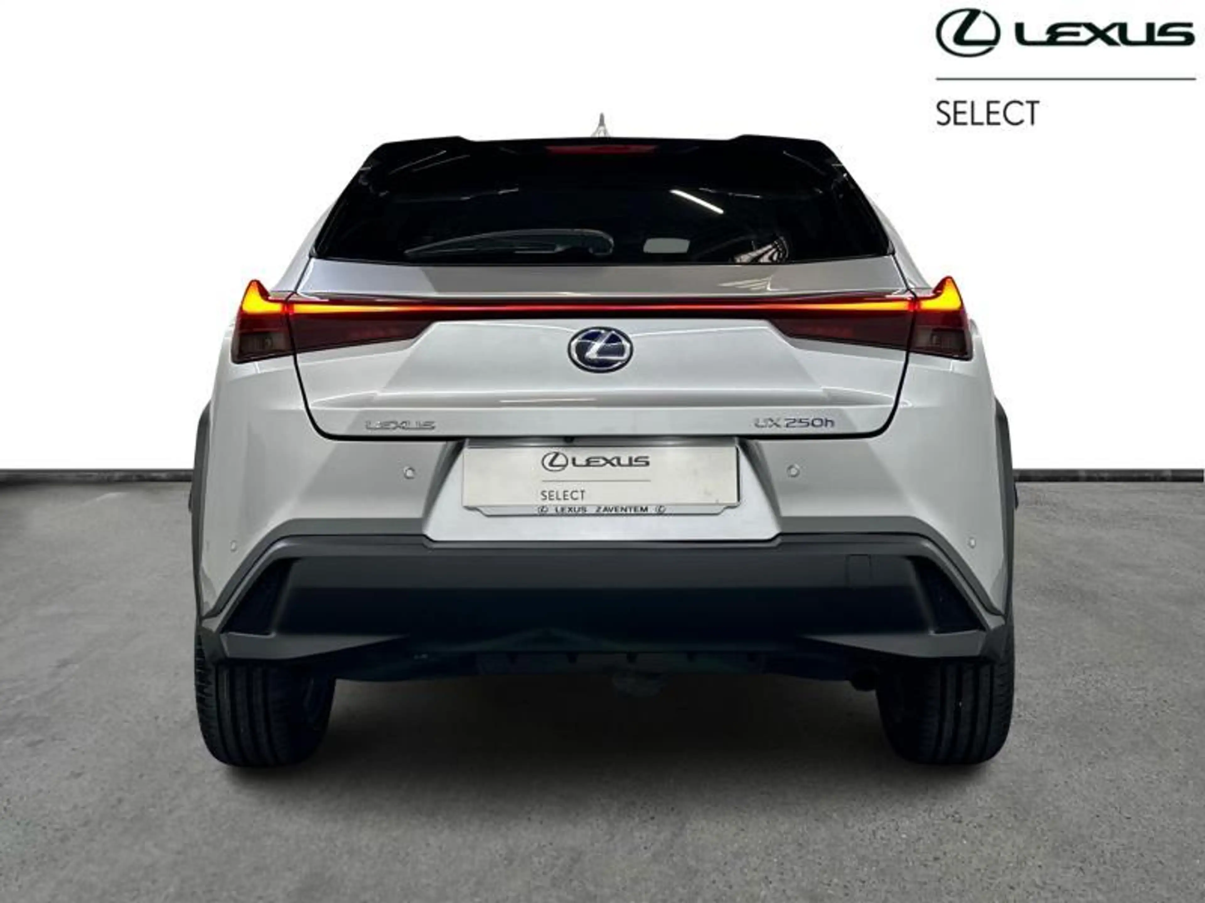 Lexus UX 250h Privilege Line — photo 4