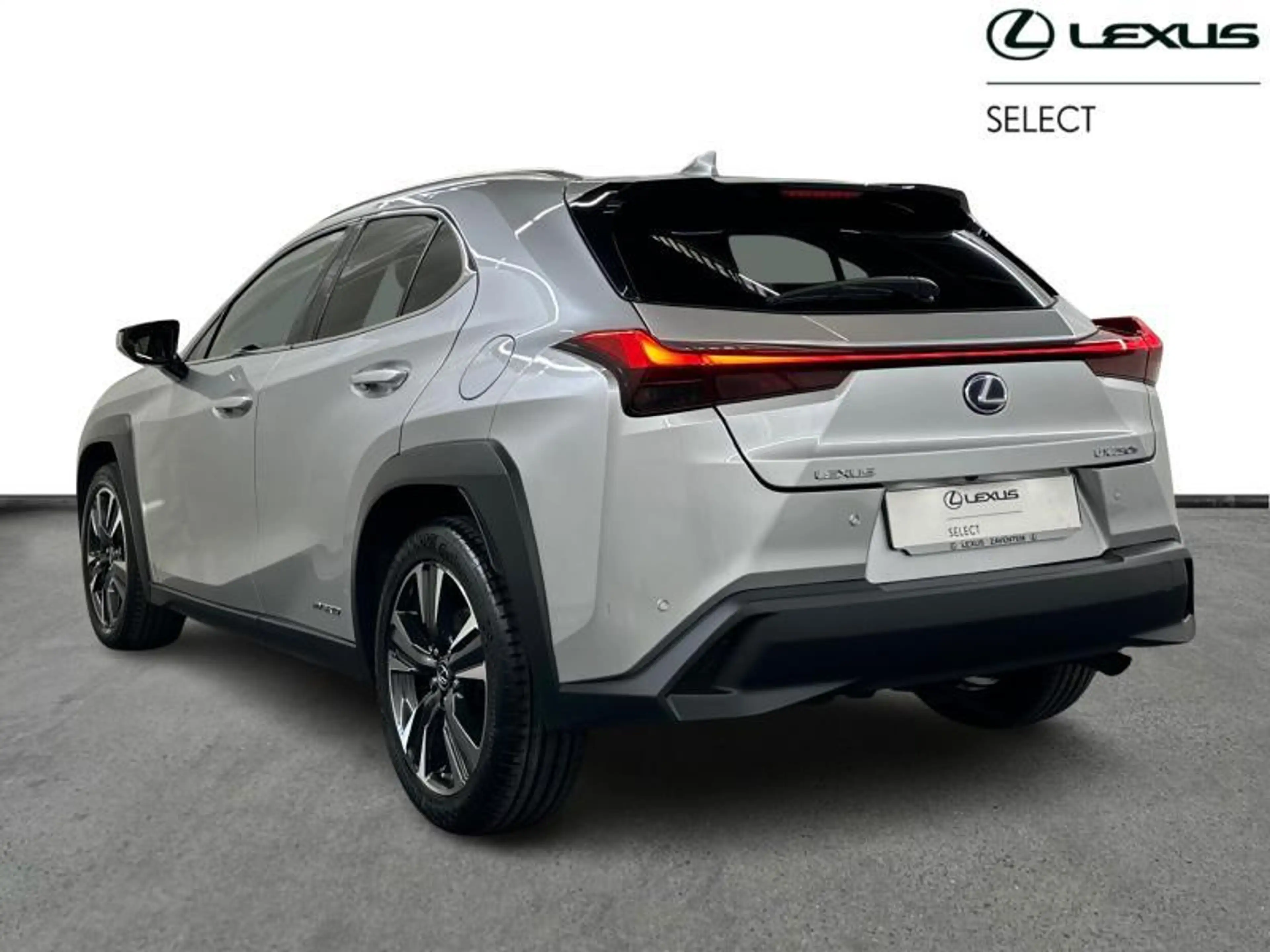 Lexus UX 250h Privilege Line — photo 2