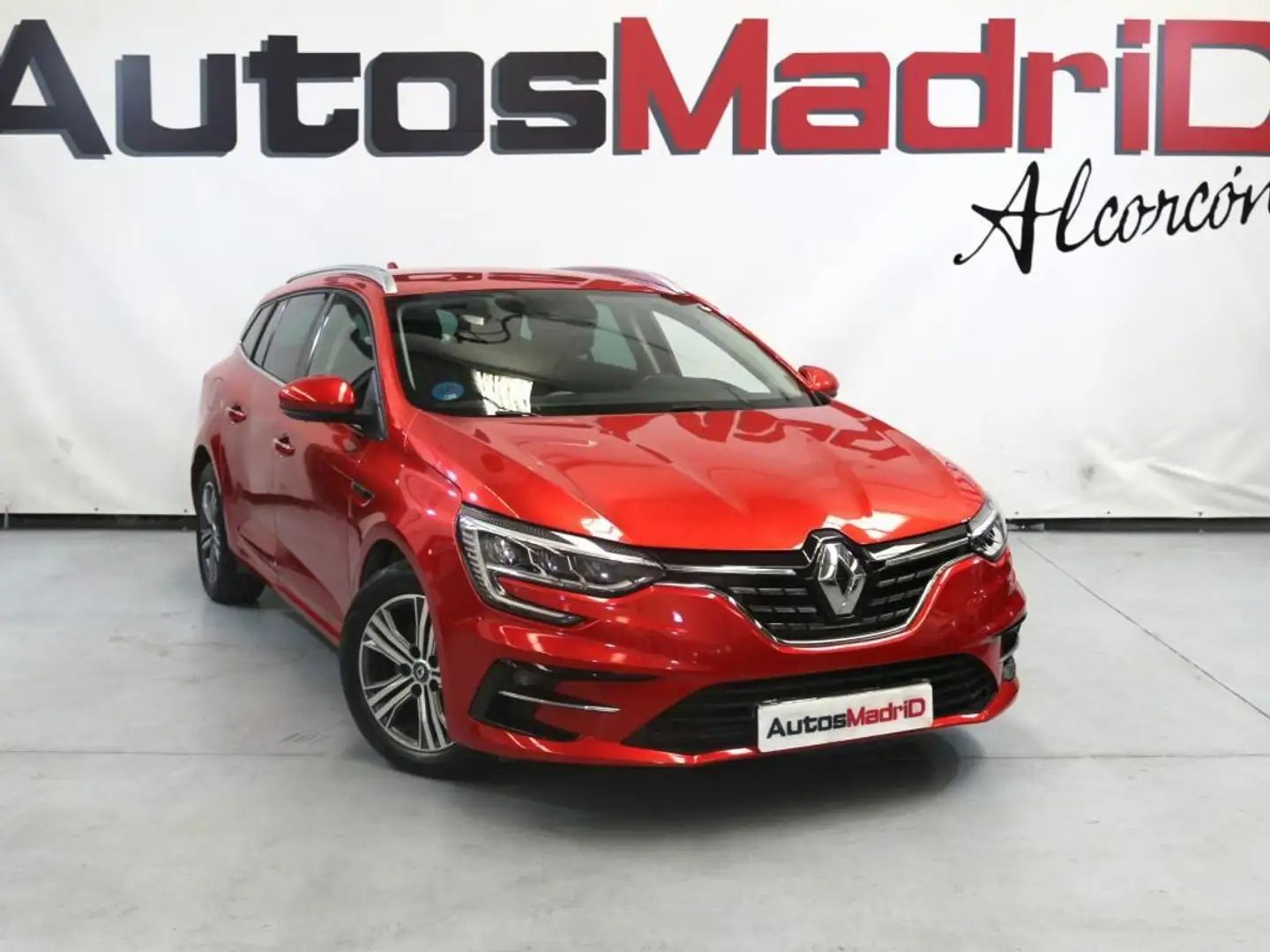 Renault Megane S.T. Zen E-TECH Híbrido ench. 117kW Rojo - 1