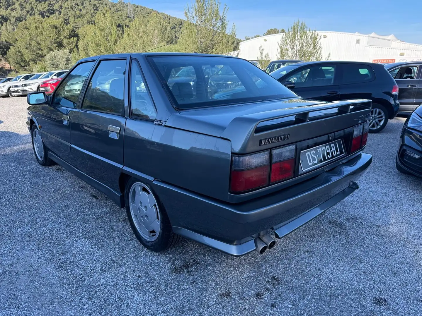 Renault R 21 R21 TURBO Grau - 2