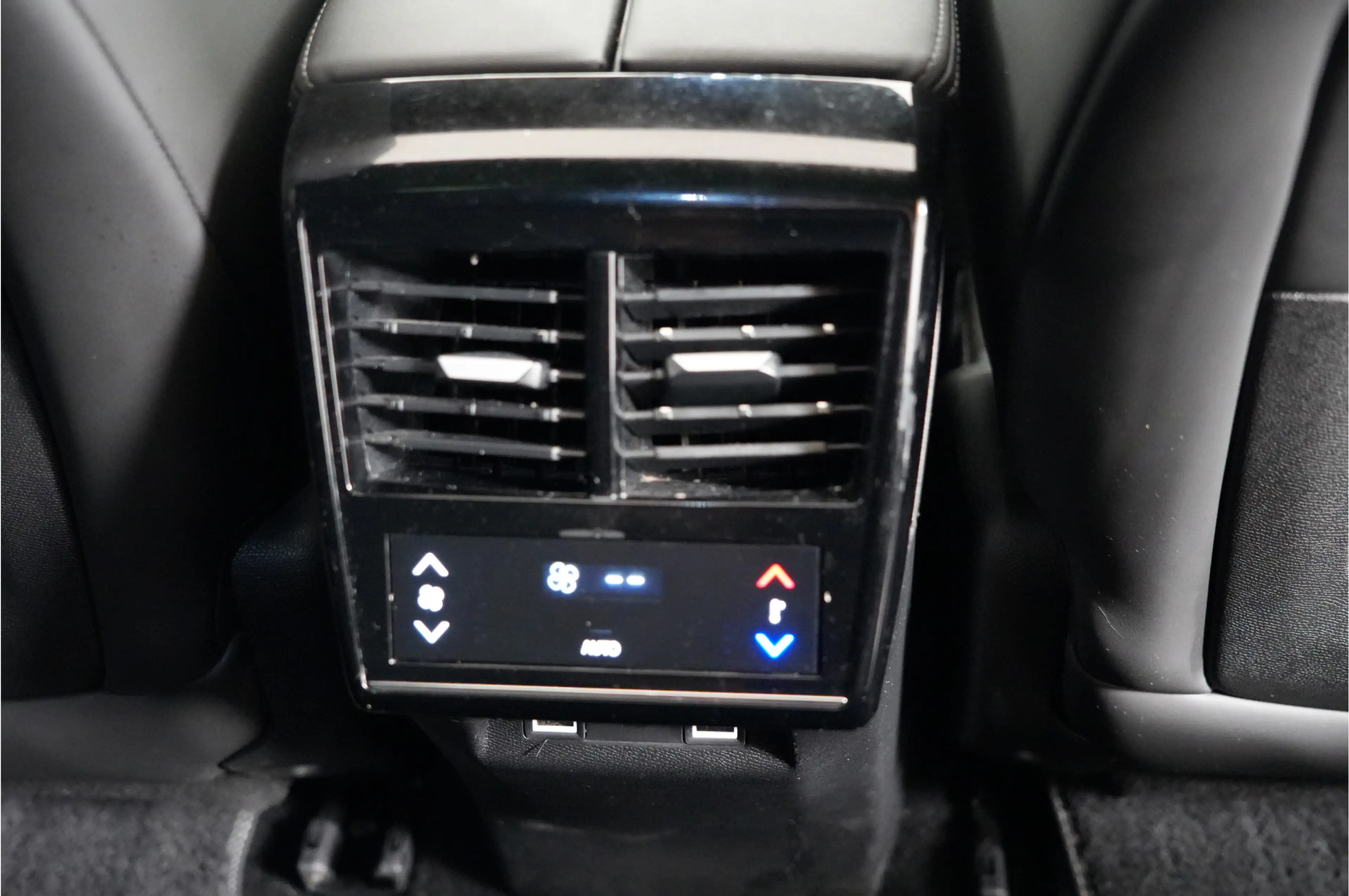 DS Automobiles DS 7 E-Tense 360 4x4 Opéra | Pano | Focal | Massage | 3 — photo 21