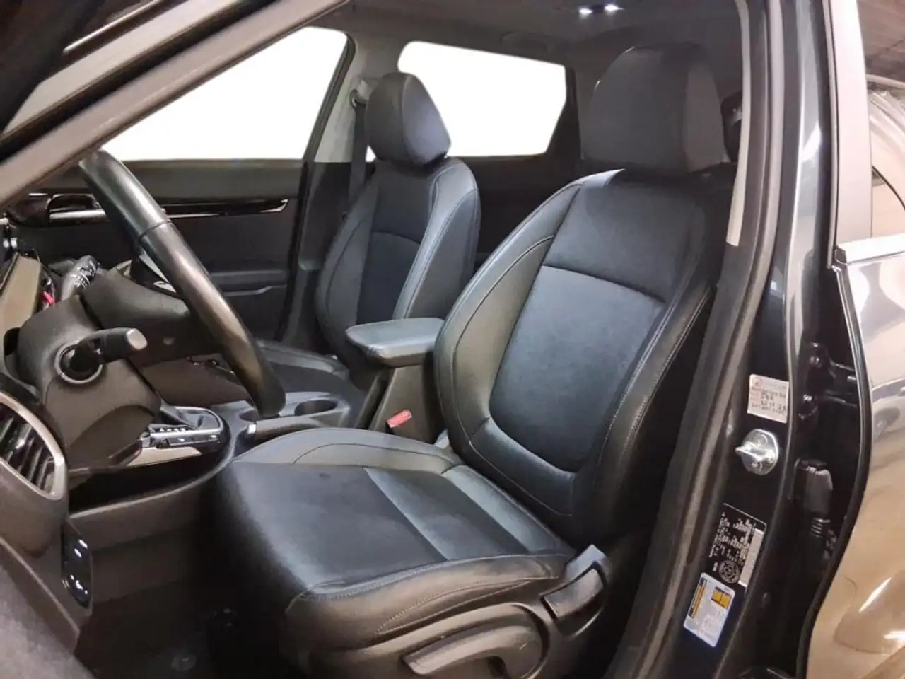 Kia Seltos снимка Kia Seltos