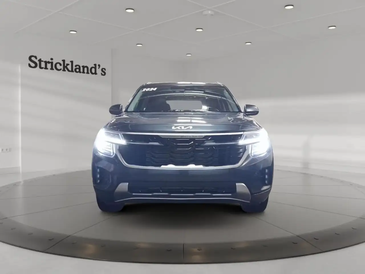 Kia Seltos снимка Kia Seltos