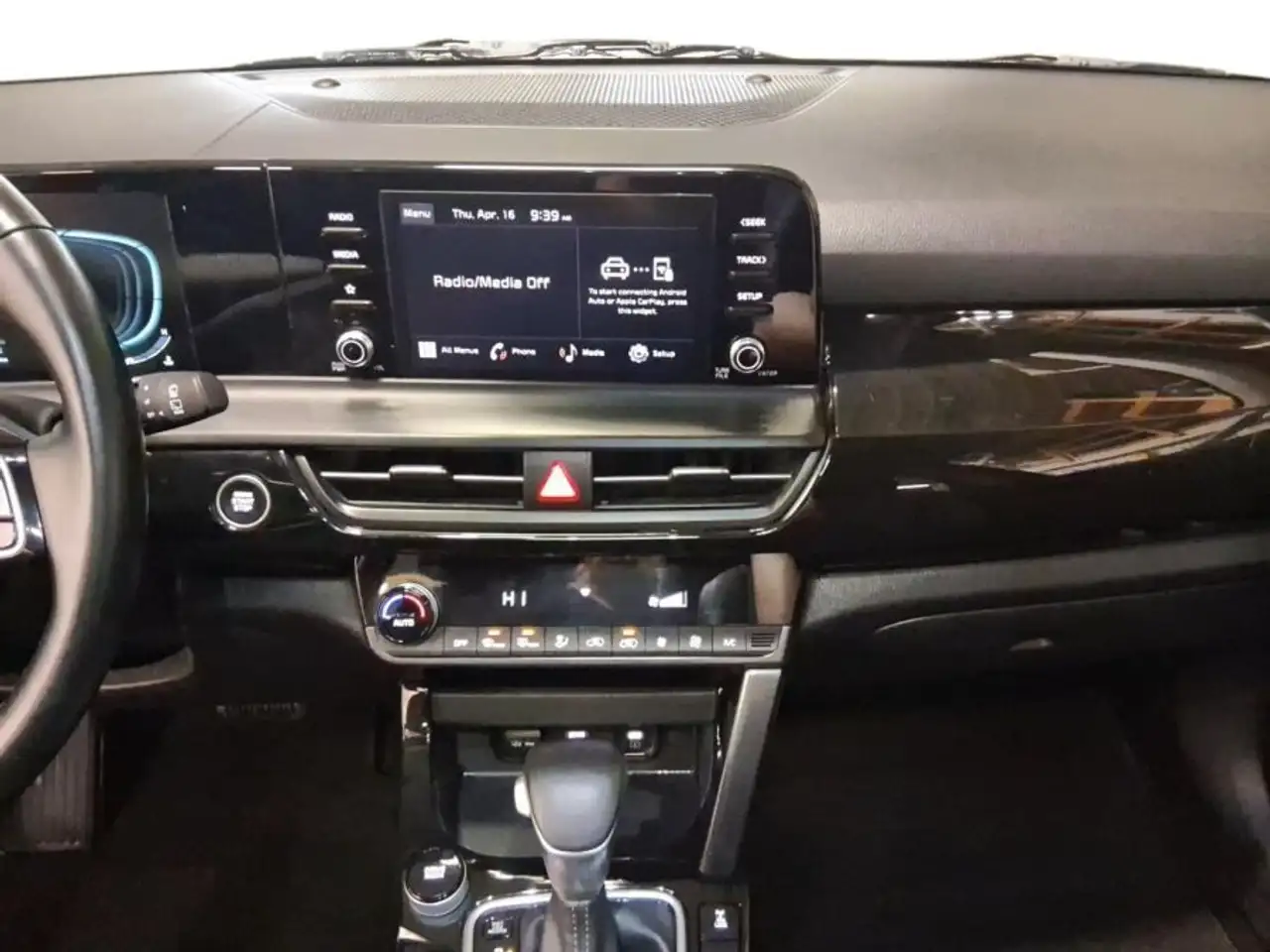Kia Seltos снимка Kia Seltos