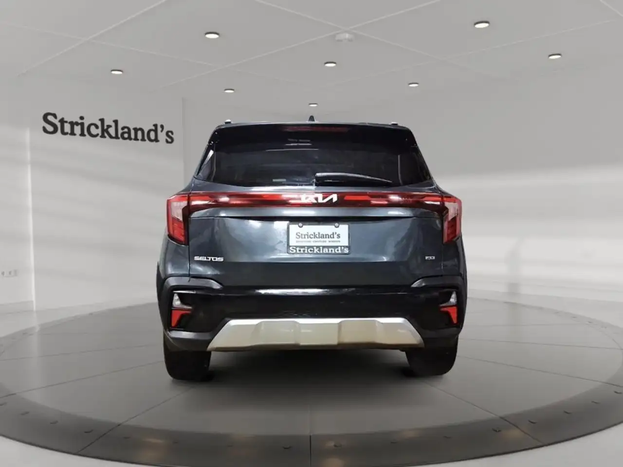 Kia Seltos снимка Kia Seltos