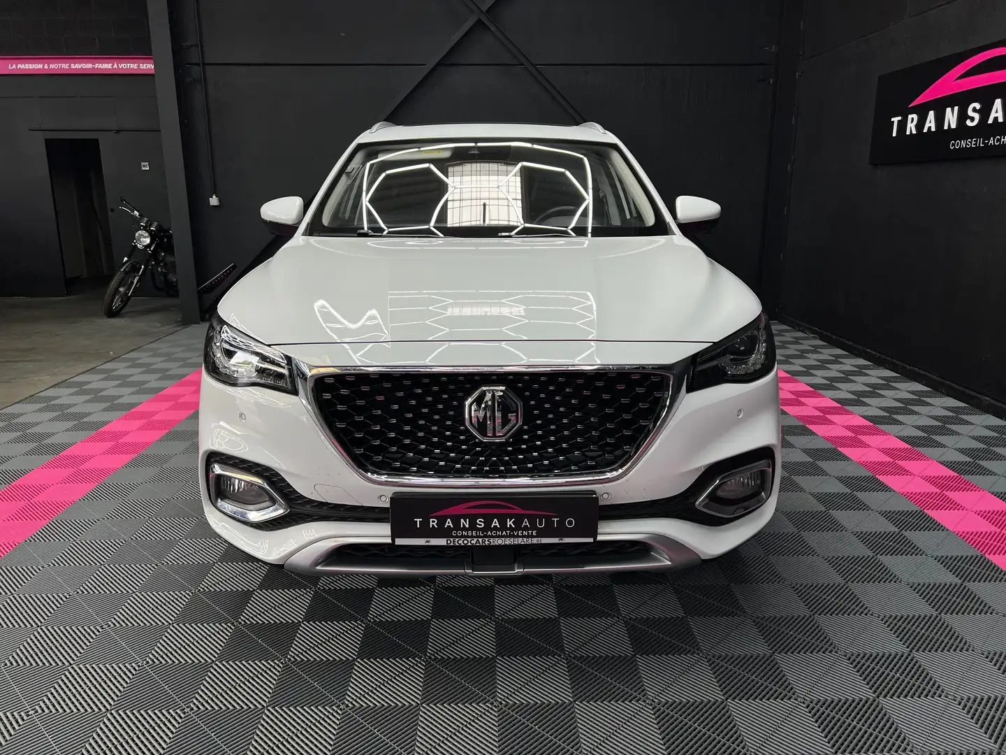 MG EHS 1.5 Turbo PHEV Luxury Blanc - 2