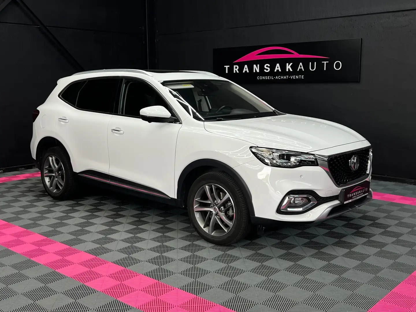 MG EHS 1.5 Turbo PHEV Luxury Blanc - 1