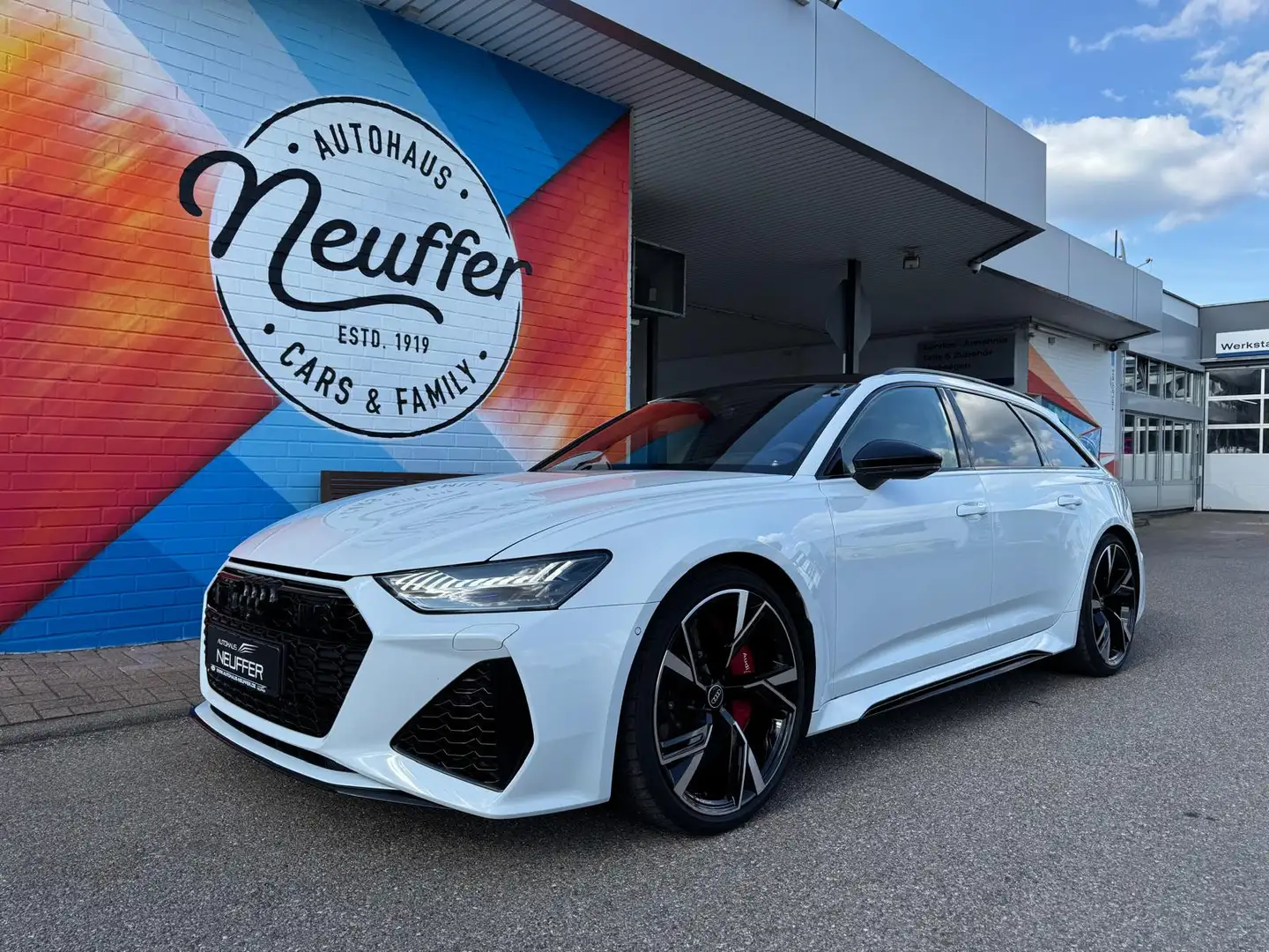 Audi RS6 RS 6 Avant 4.0 TFSI quattro AHK Laser Pano HuD Weiß - 1