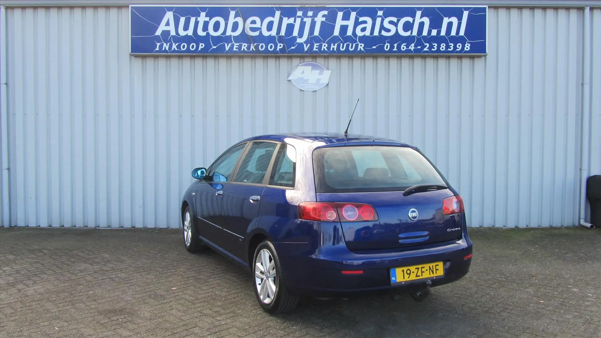 Fiat Croma 2.2 16V AUT Blau - 2
