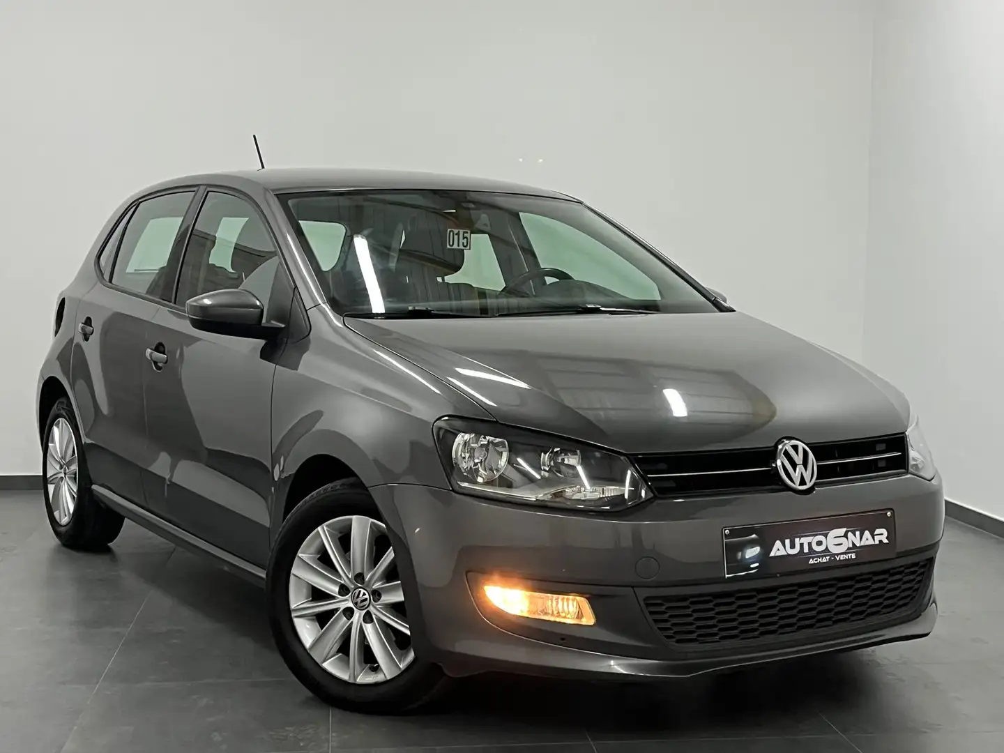 Volkswagen Polo 1.6 CR TDi - Navi - Airco - 1erMain - Carnet Gris - 1
