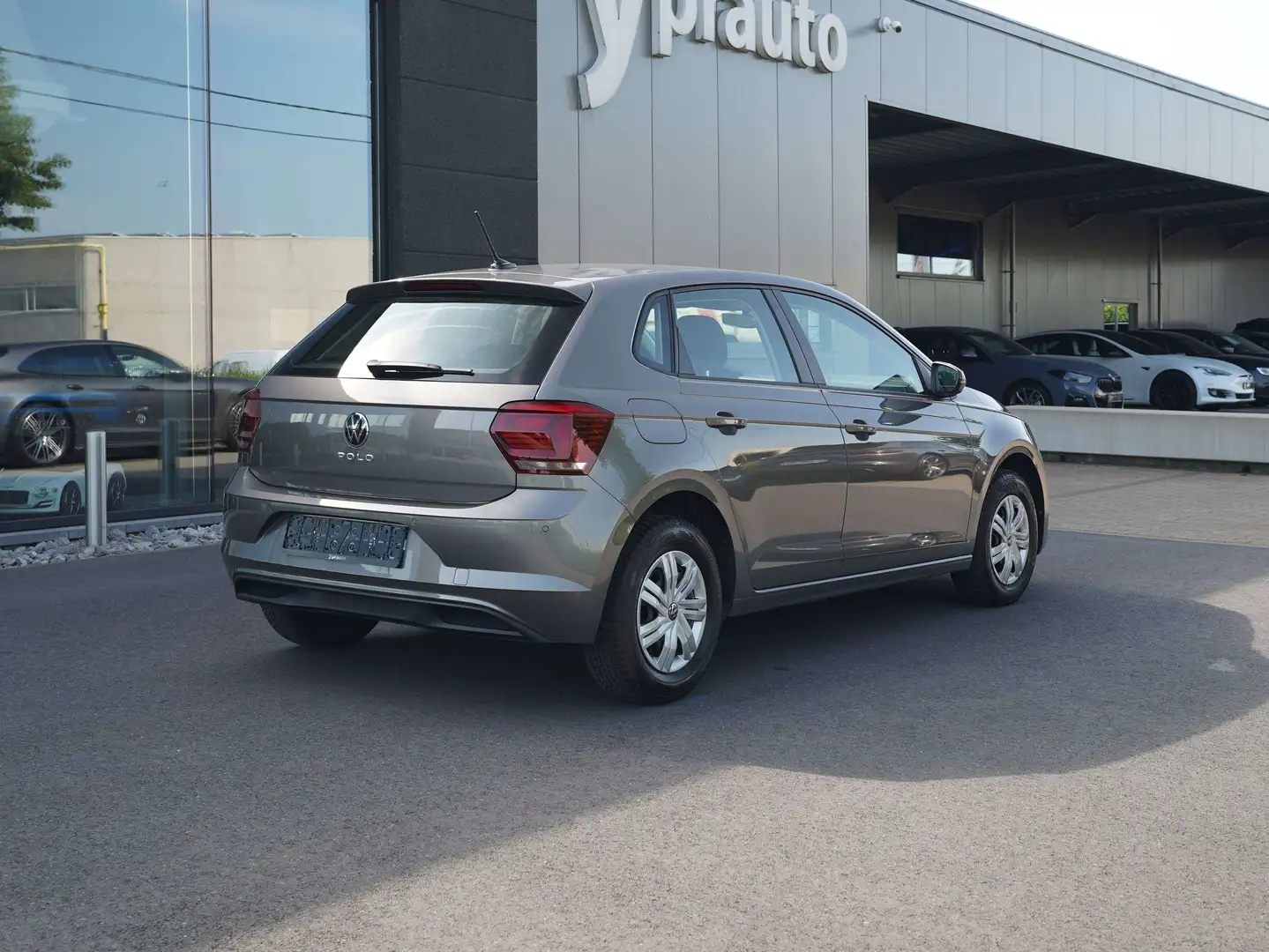 Volkswagen Polo 1.0 TSi Parkeersensoren Cruise Airco DAB Bleutooth Gris - 2