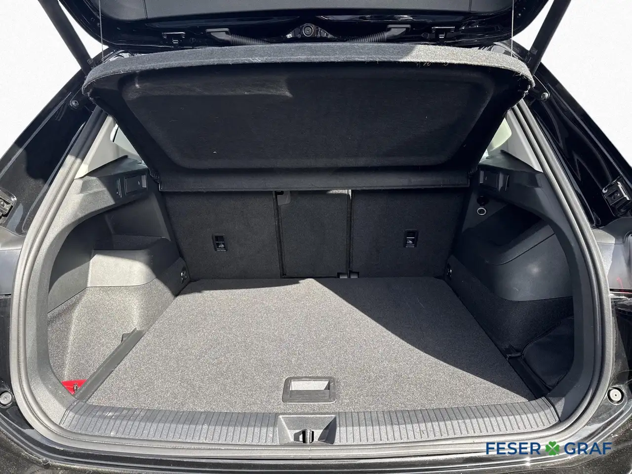 Volkswagen Tiguan 2.0 TDI DSG GOAL AHK ACC KAM360 GJR NAVI 13