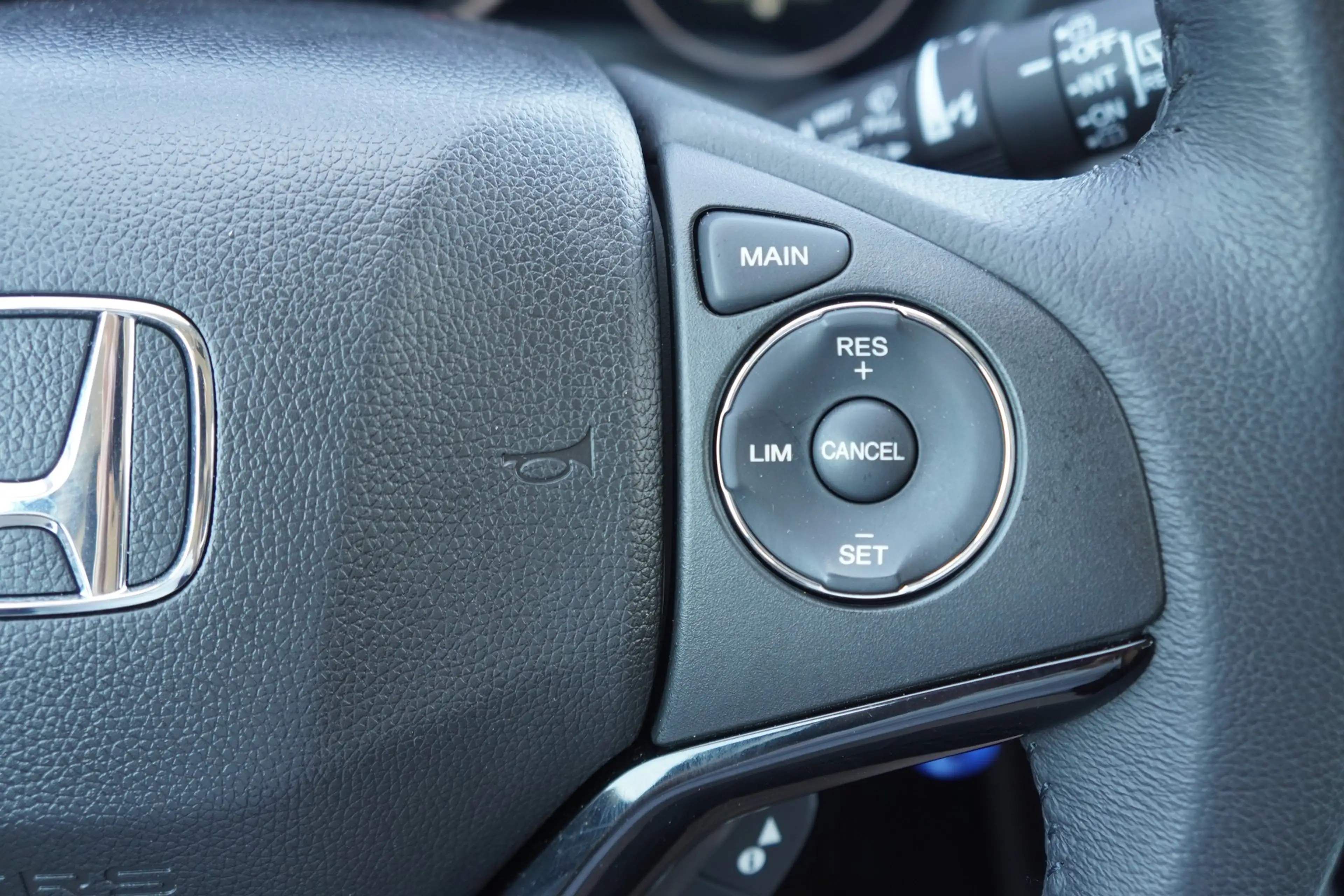 Honda HR-V 1.5 Comfort PDC Bluetooth Tagfahrlicht — photo 15