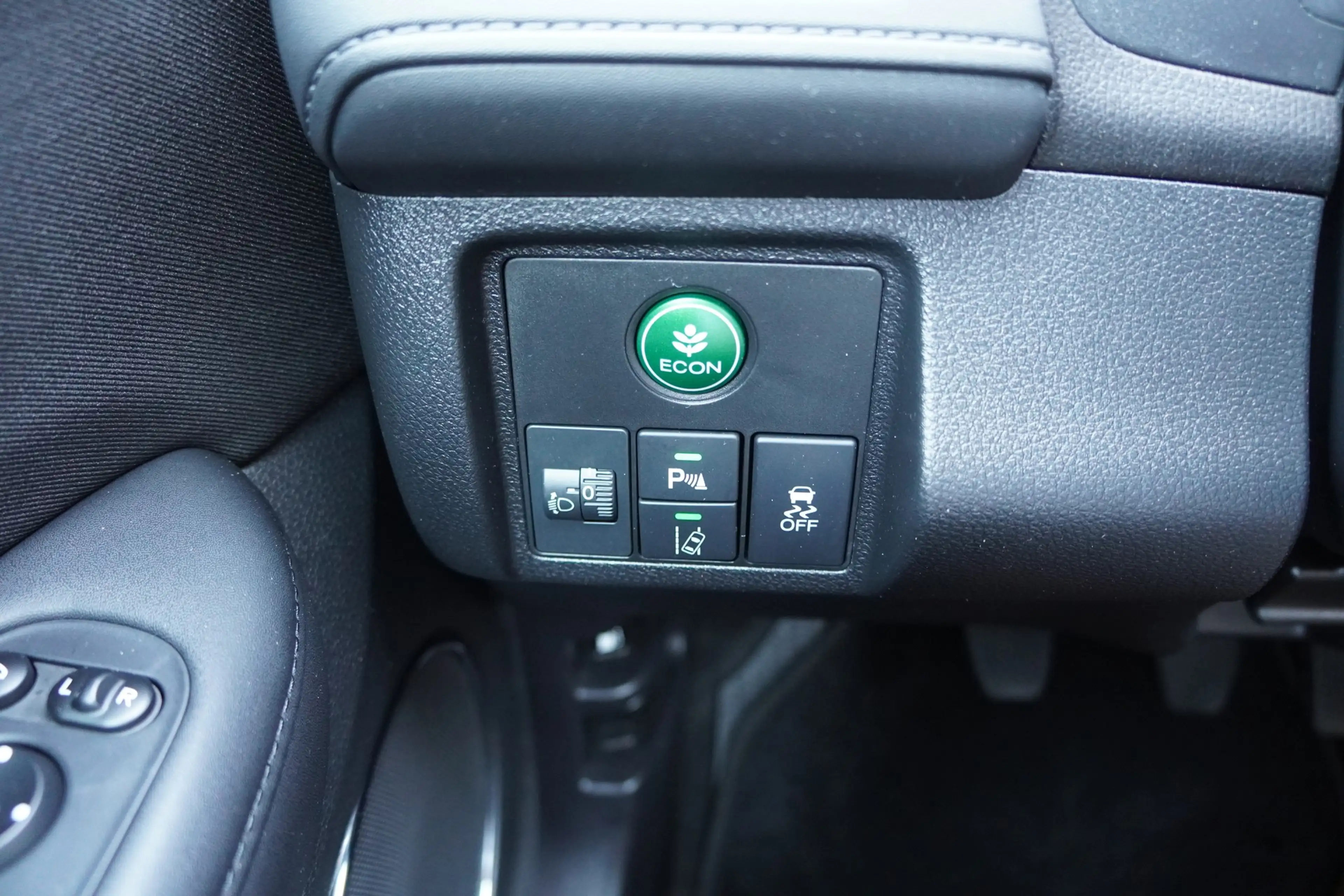 Honda HR-V 1.5 Comfort PDC Bluetooth Tagfahrlicht — photo 13