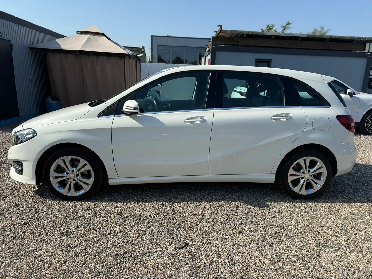 Mercedes-Benz B 180 B 180 Automatik*Leder*Navi*Dstr*Keyless*Alu*Spur Blanc - 2