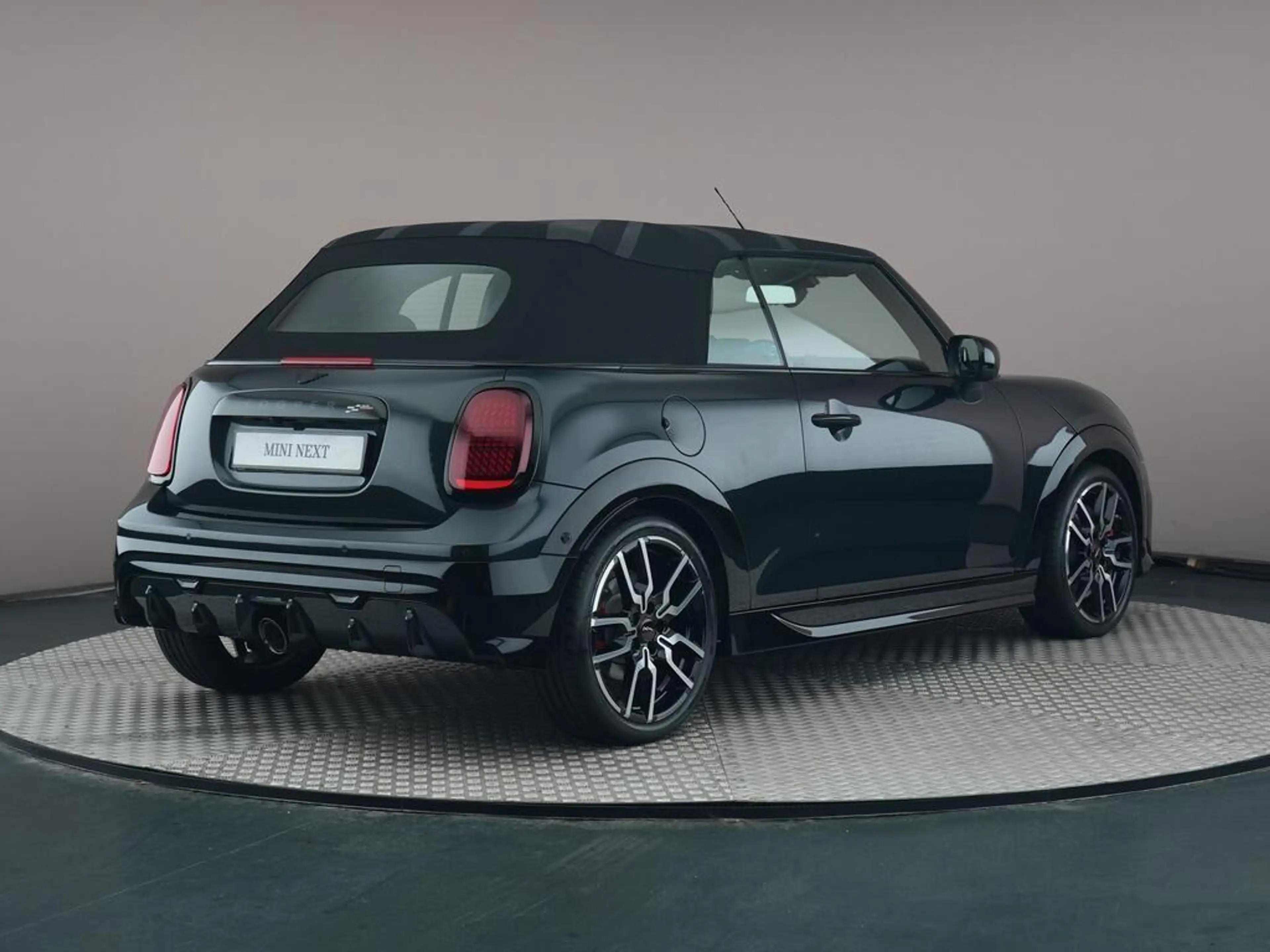 MINI John Cooper Works Cabrio 2.0 JCW XL — photo 10