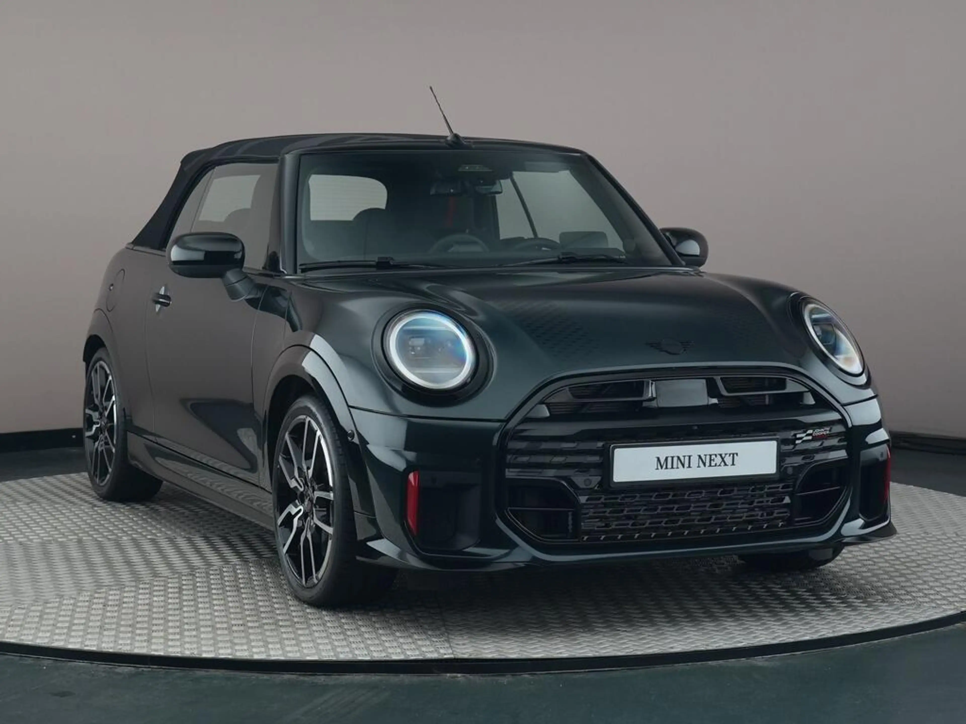 MINI John Cooper Works Cabrio 2.0 JCW XL — photo 3