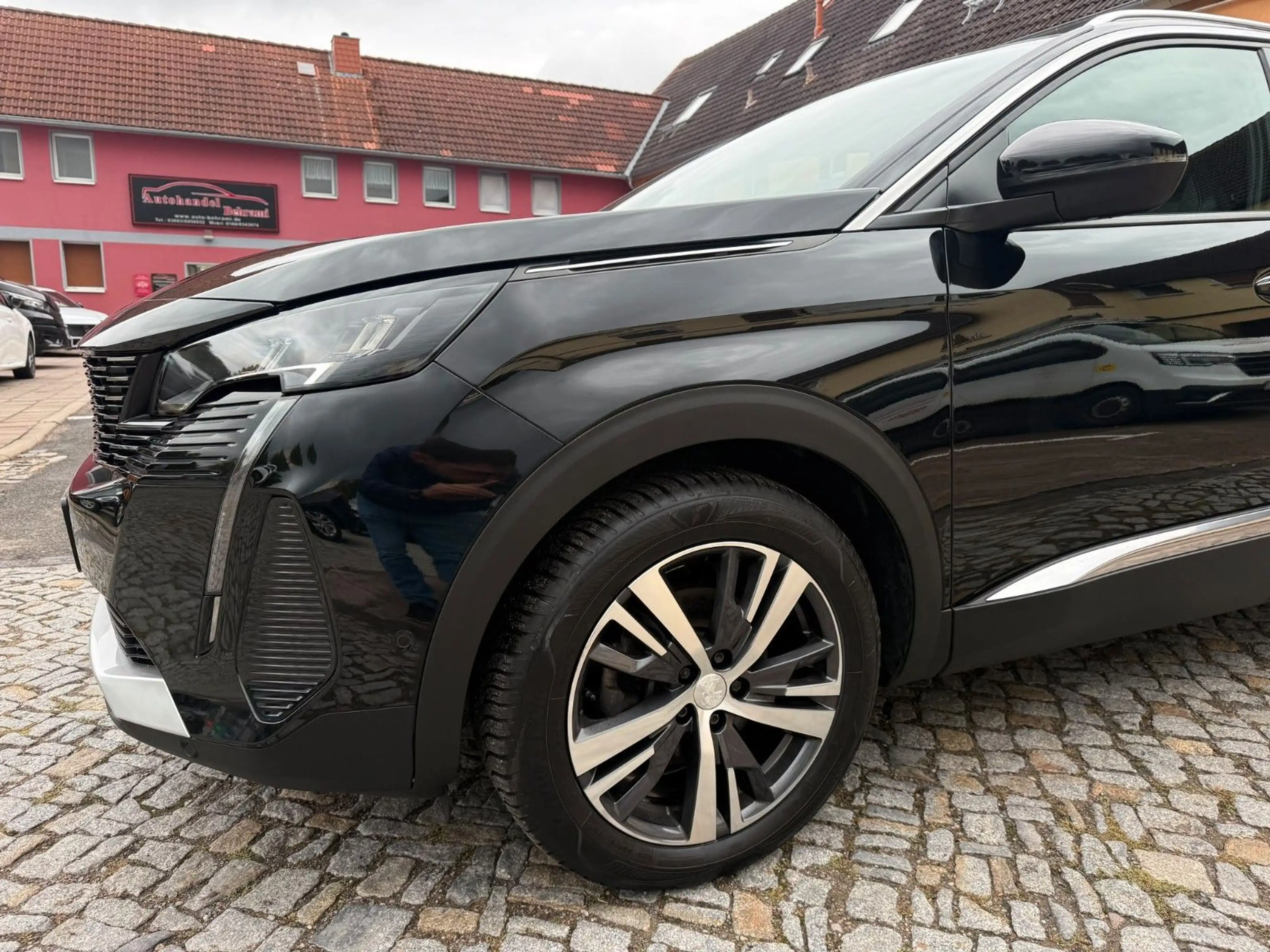 Peugeot 5008 1.5 Blue-HDI Allure Pack EAT8 Automatik — photo 13
