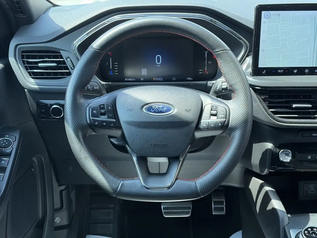 Ford Escape снимка Ford Escape