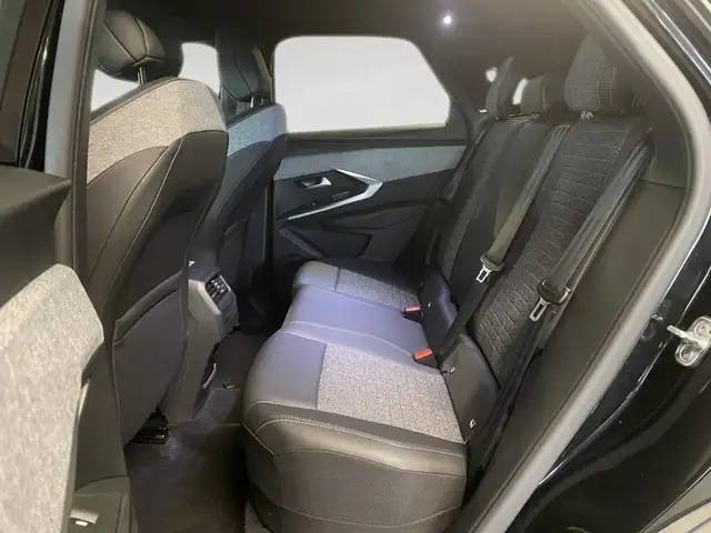 Peugeot 3008 view 8