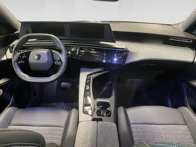 Peugeot 3008 view 6