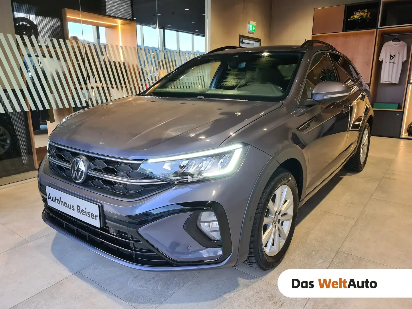 Volkswagen Taigo R-Line TSI DSG Grau - 1