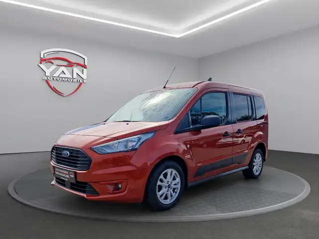 Ford Tourneo Connect Trend 1.5 Navi ACC Kamera