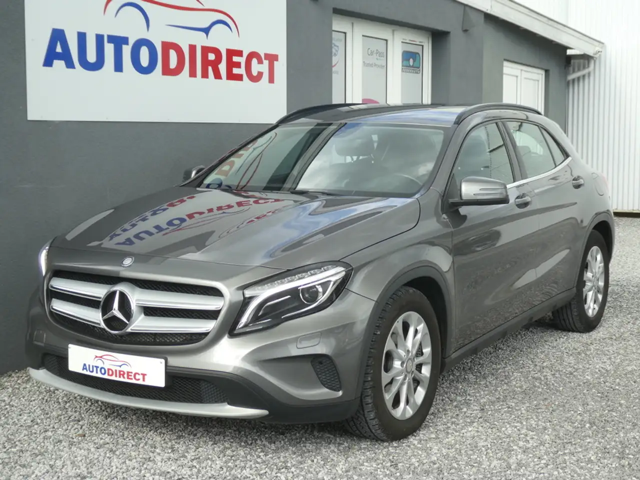 Mercedes-Benz GLA 180