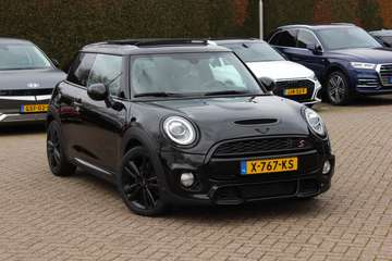 Mini 2.0 Chili / Panoramadak / Camera / Head-up /