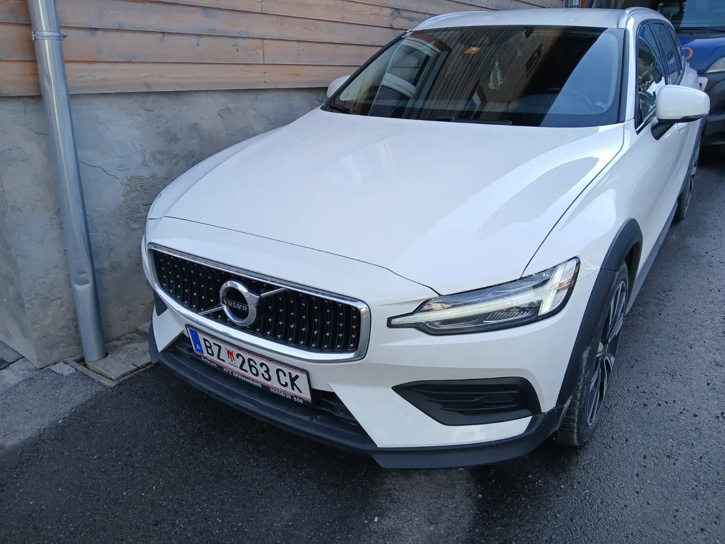 Volvo V60 Cross Country V60 Cross Country D4 AWD Cross Country Geartronic Cross Country - 2