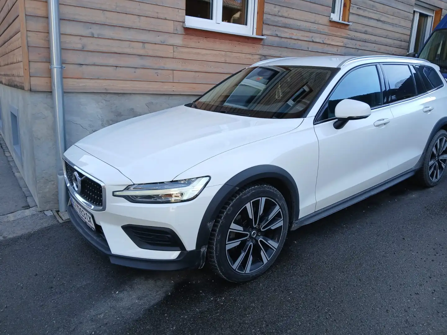 Volvo V60 Cross Country V60 Cross Country D4 AWD Cross Country Geartronic Cross Country - 1