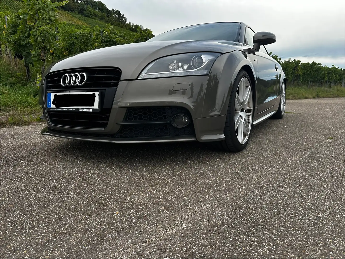 Audi TT TT Coupe 2.0 TFSI Grau - 2