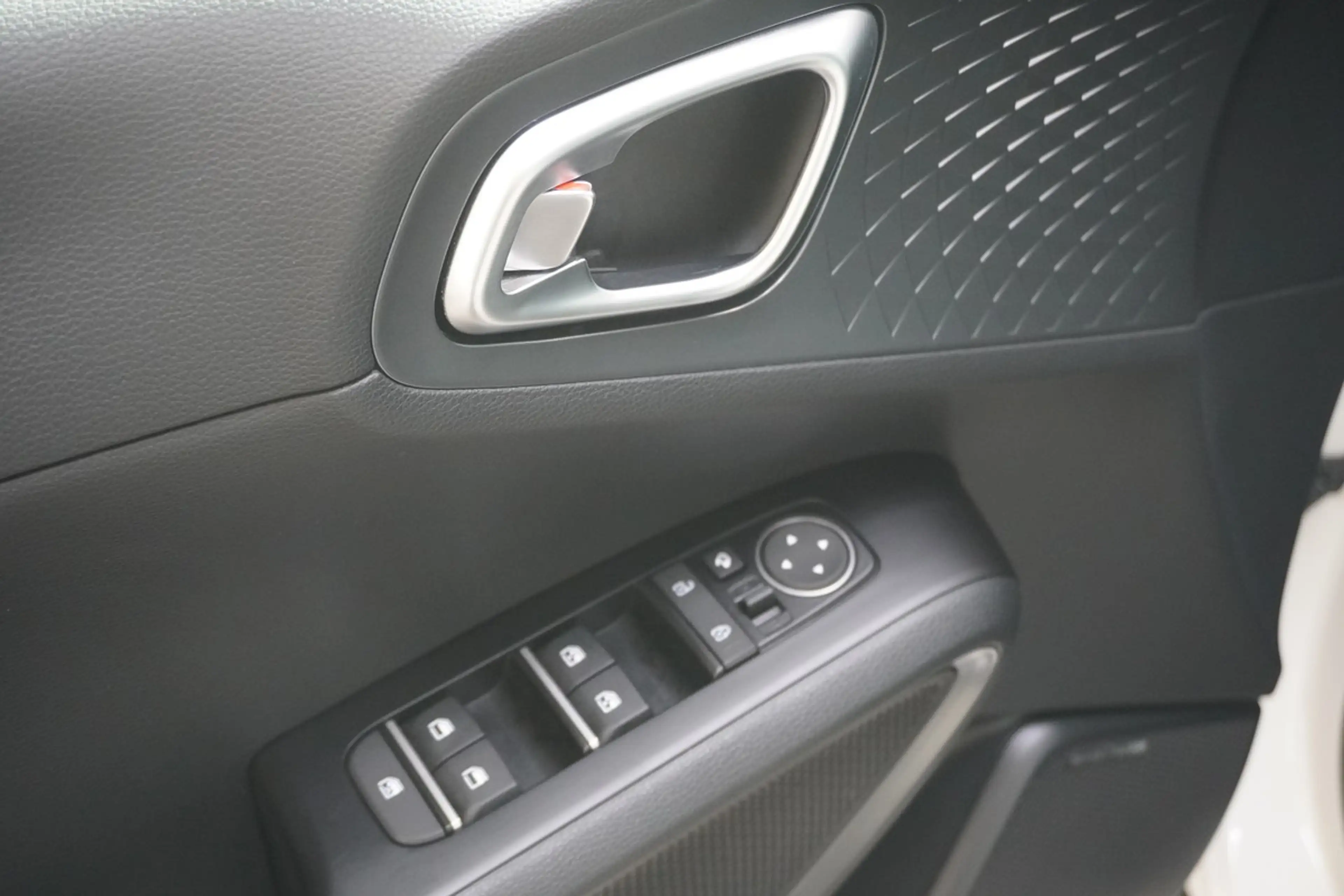 Kia Soul e-Soul Spirit 64kWh Wärmepumpe LED HUD ACC — photo 12