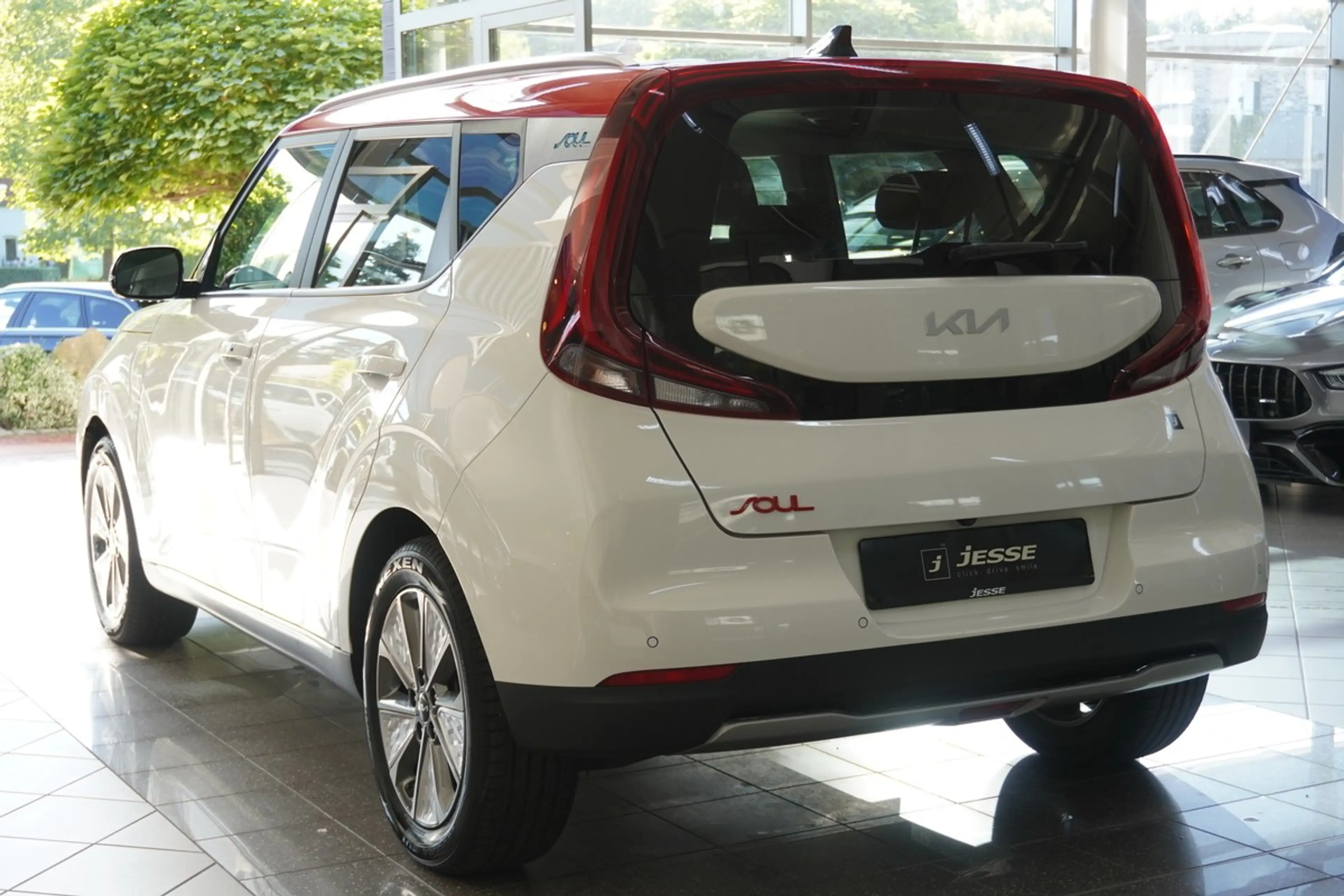 Kia Soul e-Soul Spirit 64kWh Wärmepumpe LED HUD ACC — photo 8