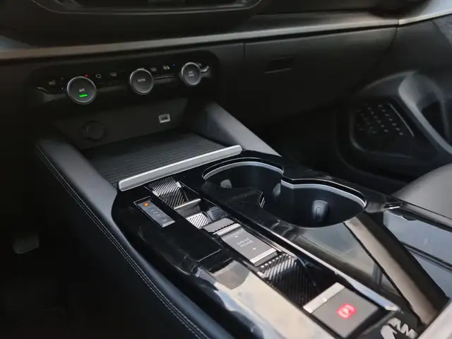 Citroen C5 X view 18