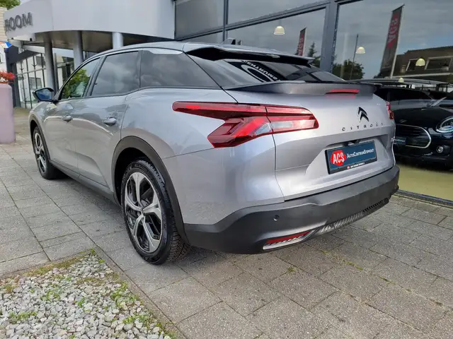 Citroen C5 X view 8