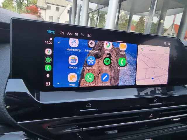 Citroen C5 X view 24